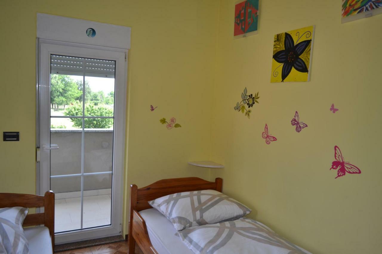 Apartman Ika Umag Exterior foto